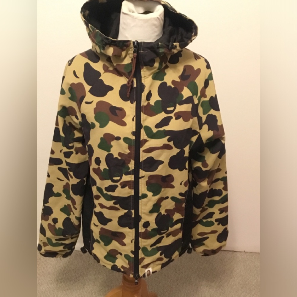 Authentic Mens Bape A Bathing Ape 1st Camo Pattern Hooded Windbreaker- SZ S